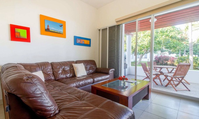 Granjas del Marques House | Villa Azulita | Amenidades de lujo | Vindeza
