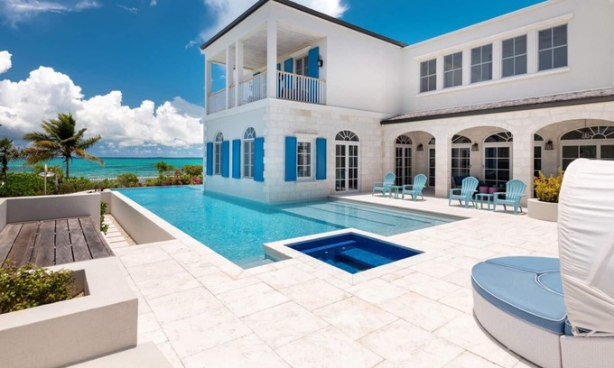 Providenciales Villa | Villa Azzurra