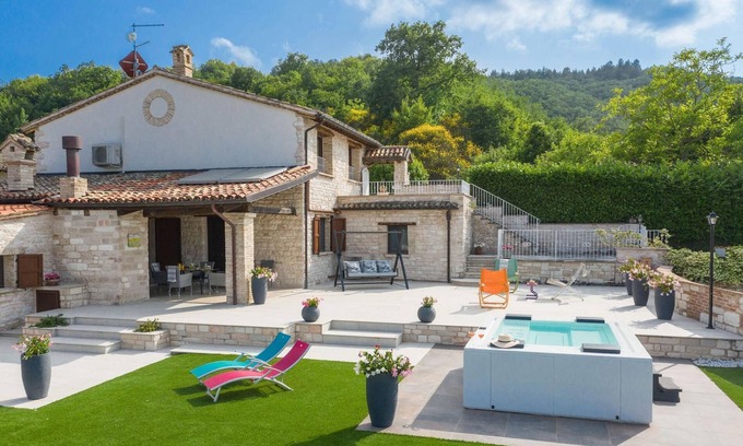 Furlo Villa | Villa Azzurra 5 - Two Bedroom Villa, Sleeps 5