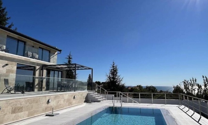 Sofia Villa | Villa Balchik-book your view