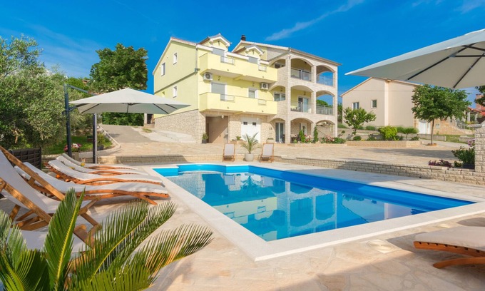 Benkovac Villa | Villa Balen ZadarVillas