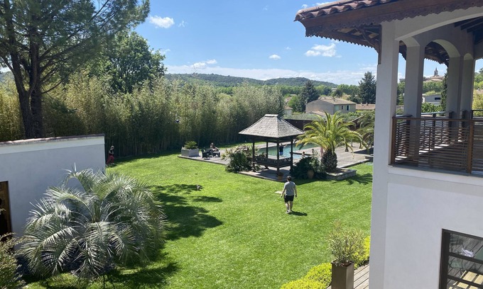 Gaujac Villa | VILLA BALINAISE DANS LE GARD