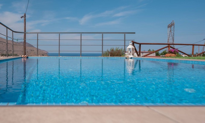 Mathes Villa | villa balos amfimala