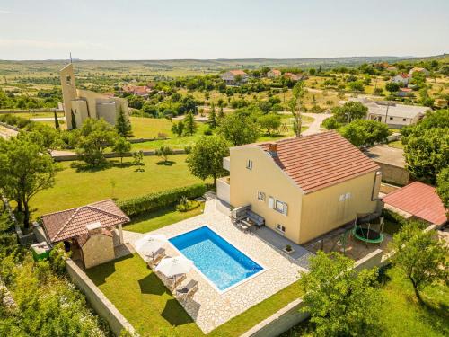 Benkovac Villa | Villa Basil ZadarVillas