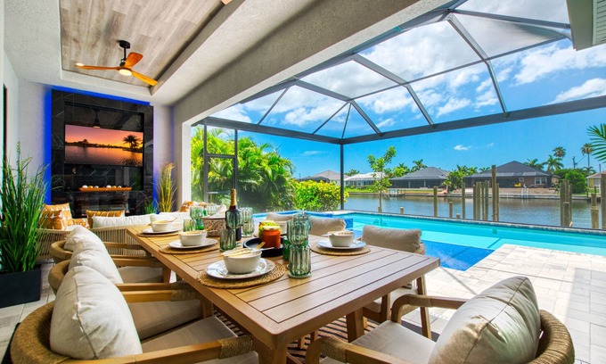 Pelican Villa | VILLA BAYBREEZE – HEATED POOL & SPA | GULF ACCESS | BOAT RENTAL + TOURS VOUCHER INCL.