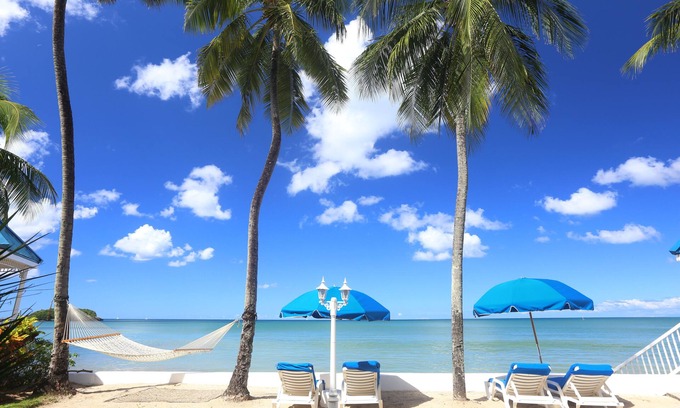 Choc Hotel | Villa Beach Cottages