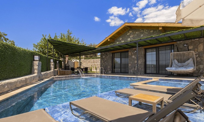 Seydikemer Villa | Villa Begum by Tatil Premium