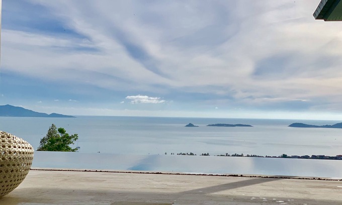 Bophut Villa | Villa Bella (5 Beds4rooms All Sea View, BIG Infinity Salted Pool)