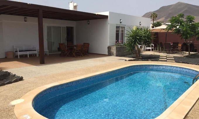 Playa Blanca Villa | Villa Benita II