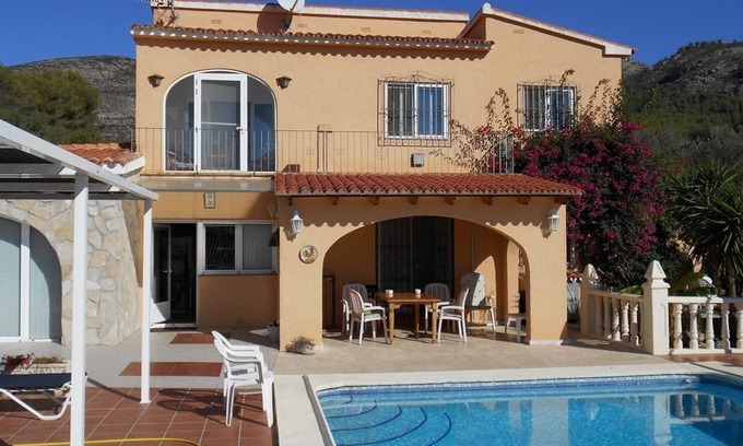 Jalon Villa | Villa Bernia with pool for 3 villa, s