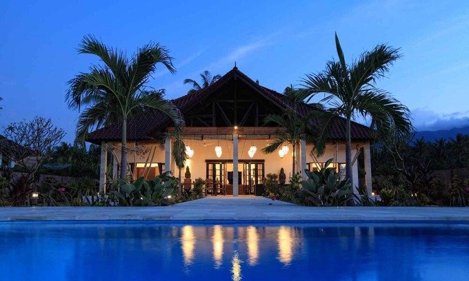 Gerokgak Villa | Villa Bima Sena Luxury Beachfront Villa in North Bali, Private Pool, Chef &Staff
