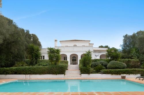 Benalup-Casas Vieja House | Villa Birdie