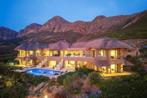 Helderberg Rural House | Villa Bizweni by Host Agents