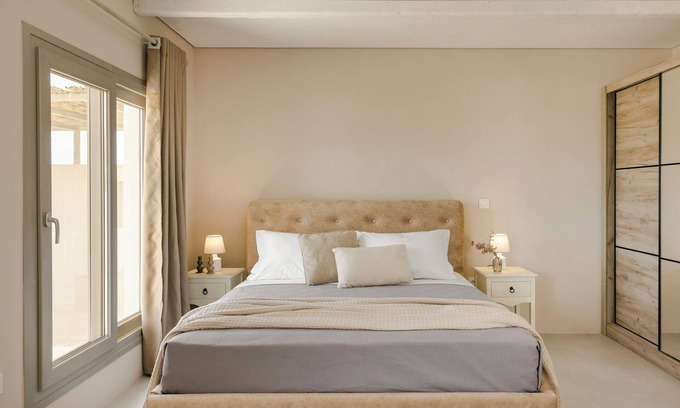 Loukerata Villa | Villa Black Pearl - Akrolithos Villas