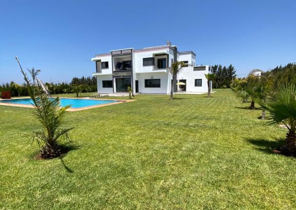 Ain Tizgha Villa | Villa blanche