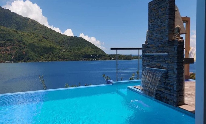 Cook's Bay House | "Villa Blanche" PANORAMIC POOL-BAR COOK BAY