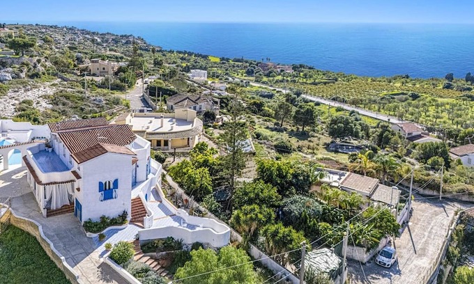 Eastern Sicily Villa | Villa Blu Marino by Villa Plus