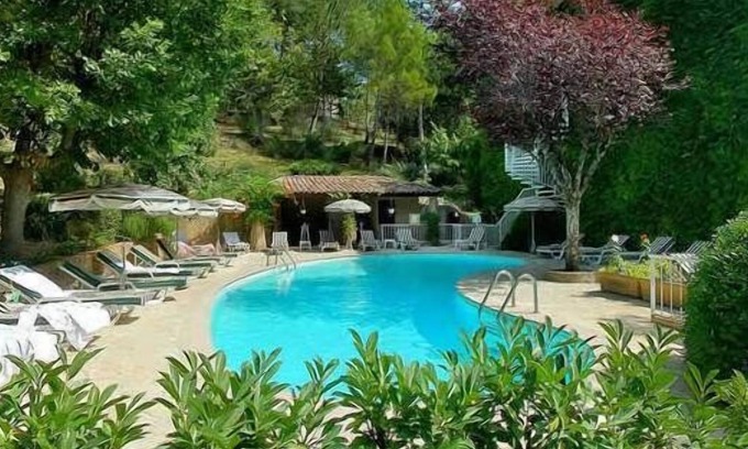 Greoux-les-Bains Hotel | Villa Borghese, The Originals Relais