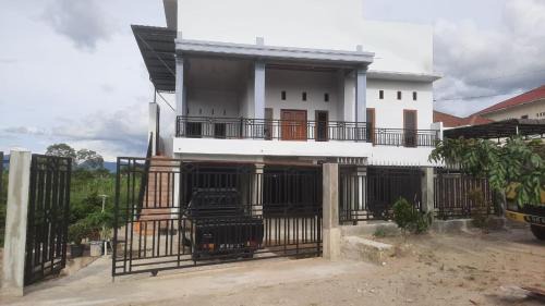 Balige Villa | VILLA BORNEO