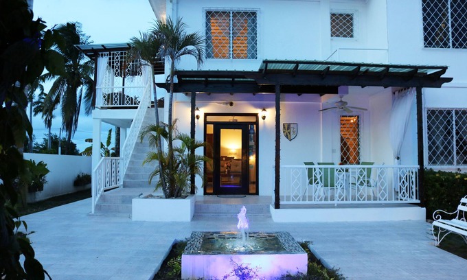 Belize City Bed & Breakfast | Villa Boscardi
