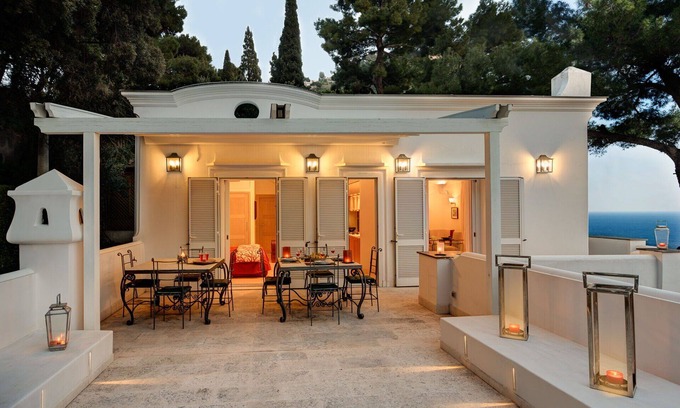 Marina Grande Villa | Villa Bougainvillea - Luxurious Villa located just minutes from La Piazzetta and the beach