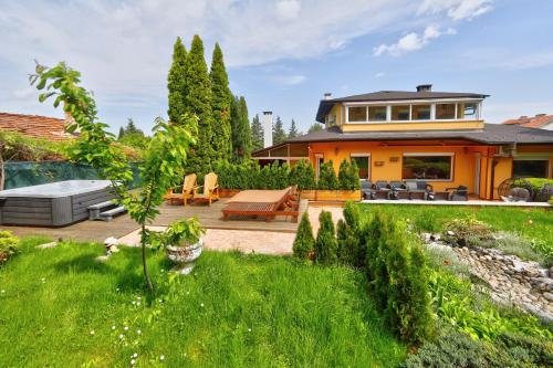 Boyana Villa | Villa Boyana City & Relax with Hot Jacuzzi and Sauna by BookVillaBG