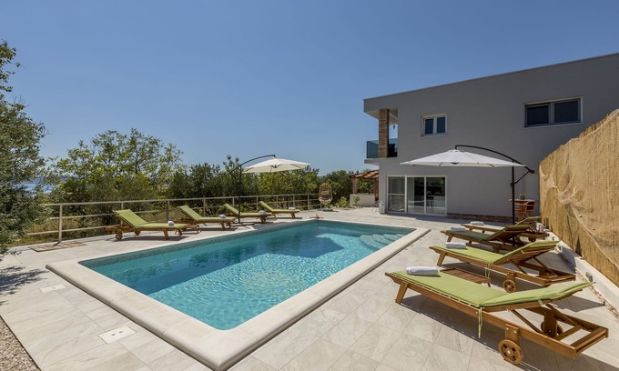 Kastel Kambelovac Villa | Villa Bucije private pool SAVE15 percent on Split-villas com