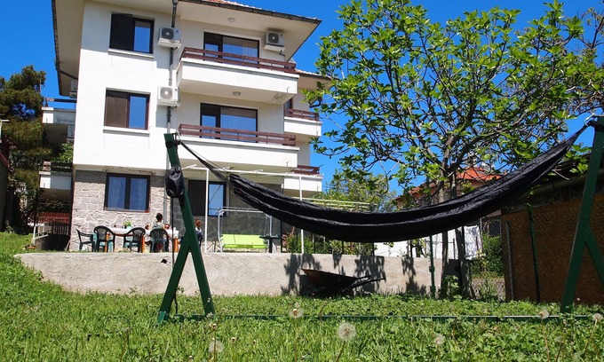 Sozopol Villa | Villa Burkópolis - Sea View and Green Backyard
