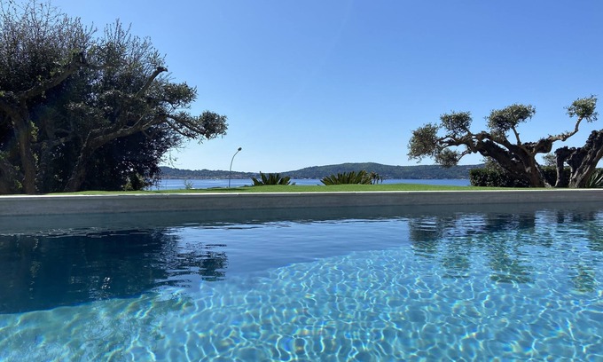 Guerrevieille Villa | Villa by the beach and with panoramic view on St Tropez