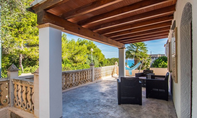 Son Moll Ski Chalet | Villa by the Sea - Caballito de Mar