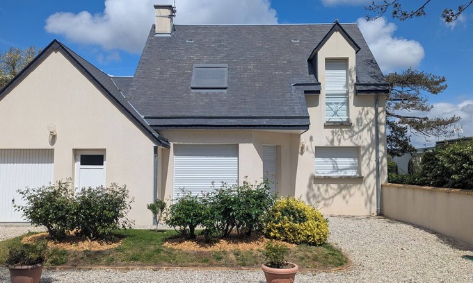 (le) Mesnil Hue House | Villa BZ 1min from the sea wall and its sandy beach