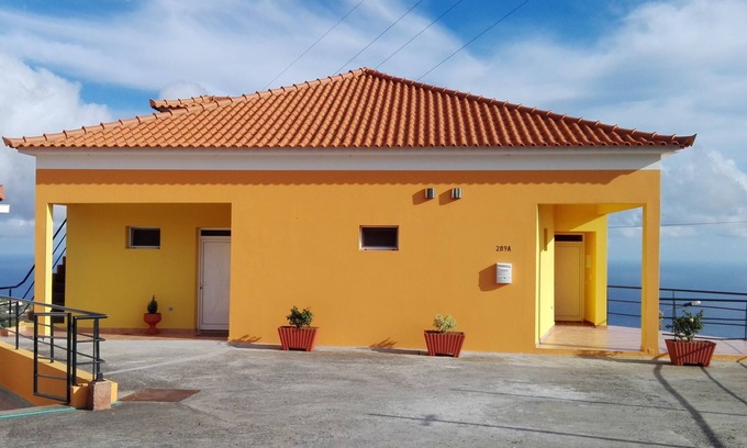Canhas Apartment | Villa C Apartment