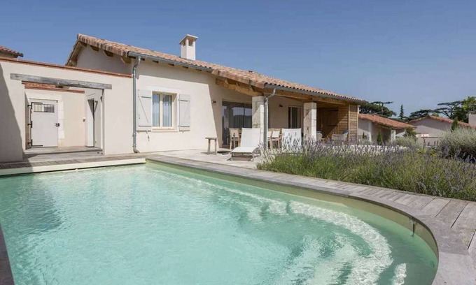 Castelnau-de-Montmiral Villa | Villa Castelnau - air conditioning & heated swimming pool, perched in the grounds - XVI