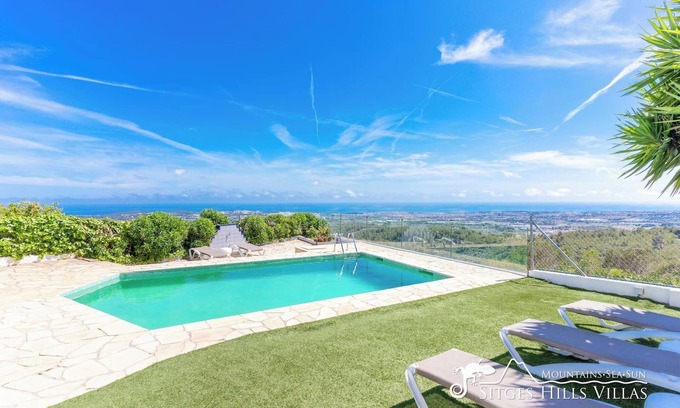 Sant Pere de Ribes Villa | Villa California Panoramic Sea View & Private Pool