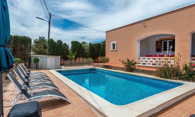Sant Josep de sa Talaia Villa | Villa 'Can Pep Ramon 2' with Private Pool, Wi-Fi and Air Conditioning