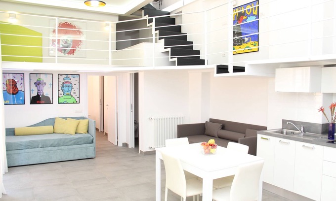Capodimonte Villa | Villa Capodimonte Hill