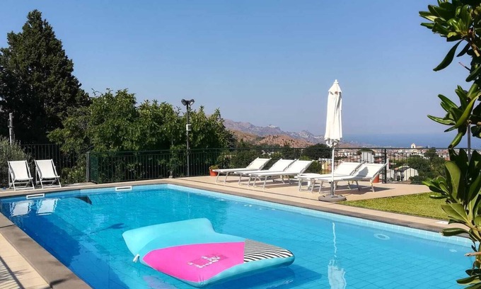 Piedimonte Etneo Villa | Villa Capogrecale Private Heated Pool - CIN IT087035C245SN2KMN