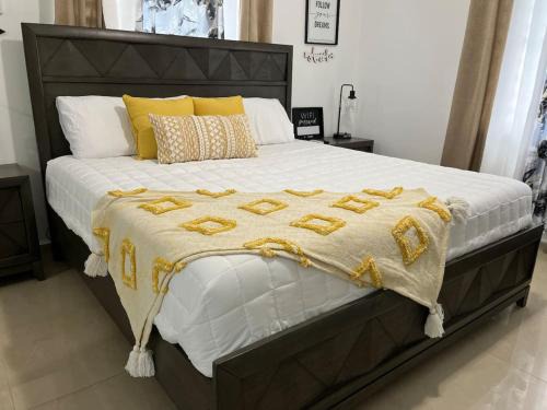 Aguadilla Apartment | Villa Carmin I - Apartment with Private Pool