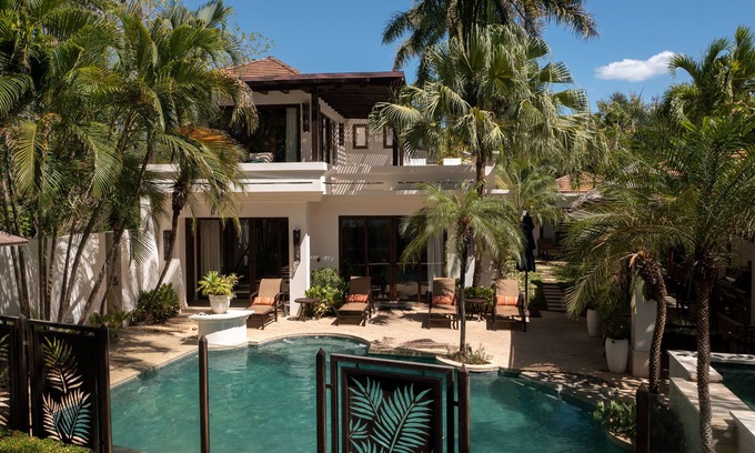 Tamarindo Villa | VILLA CASCADA - Luxury Oceanfront Villa ideal for family and friends vacations