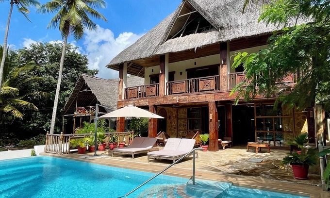 Kiwengwa House | Villa Cast Away : 14 Pax