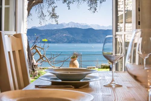 Portovenere Villa | VILLA CASTELLo PORTOVENERE