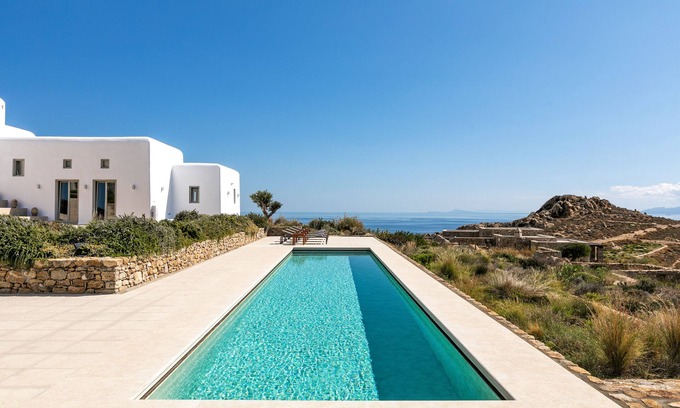 Plintri House | Villa Cavo 15