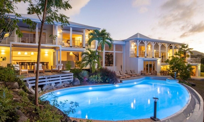 Cul de Sac Villa | Villa Caye Blanche