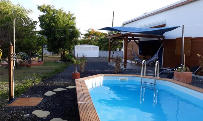 Le Moule Villa | Villa charmante au Moule avec piscine