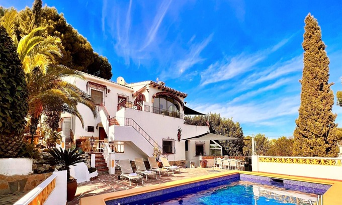 Pinar del Advocat Villa | VILLA CHRIS - Spectacular sea views