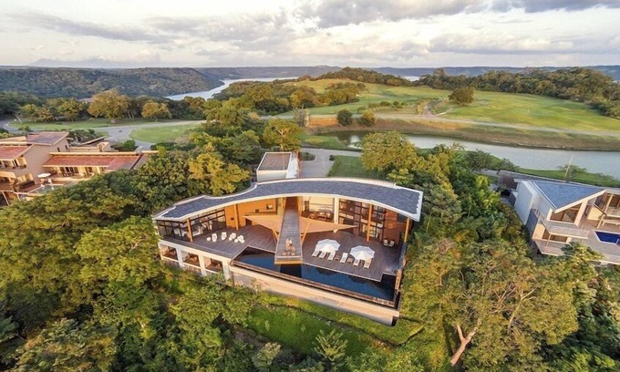Papagayo Peninsula Villa | Villa CieloMar | Golf Course View - Located in Magnificent Peninsula Papagayo with Private Pool