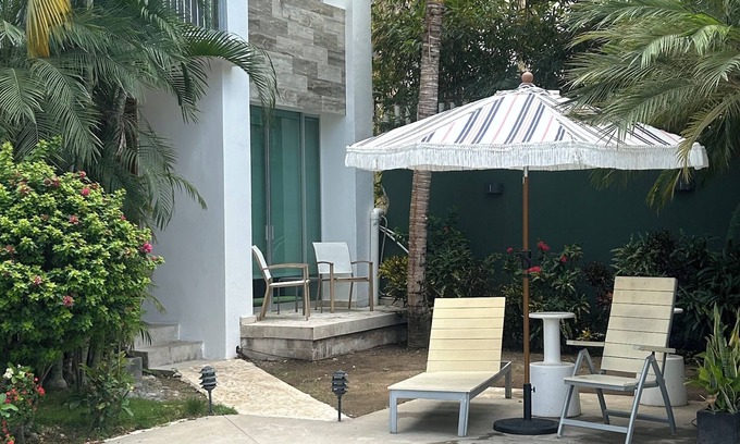 Playa Diamante Villa | Villa Cinco Acapulco Diamante a few steps away from the sea to see the best sunset in the world