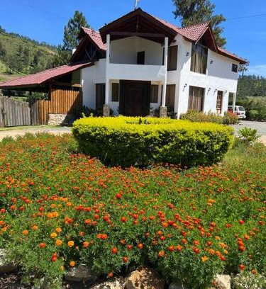 Constanza Villa | Villa Cipreses del Arroyo