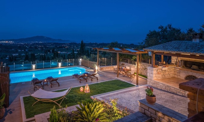 Mouzaki Villa | Villa Clairy 3-Bedroom Villa with Private Pool