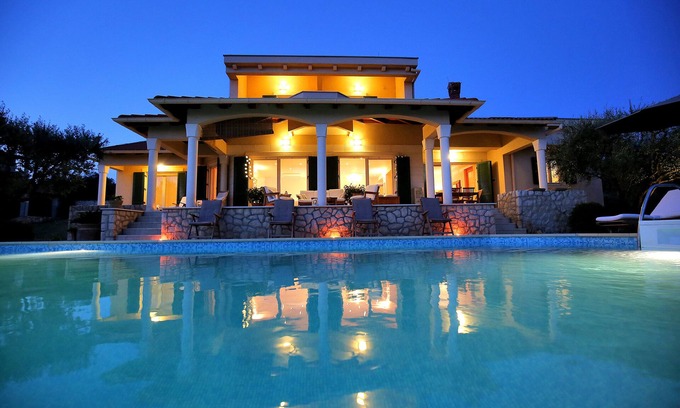 Kozino Villa | Villa Clara with swimming pool in Zadar- Dalmatia, near the Adriatic sea